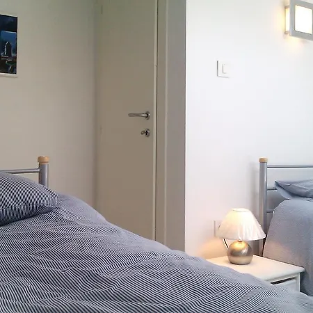 Steve Apartment
